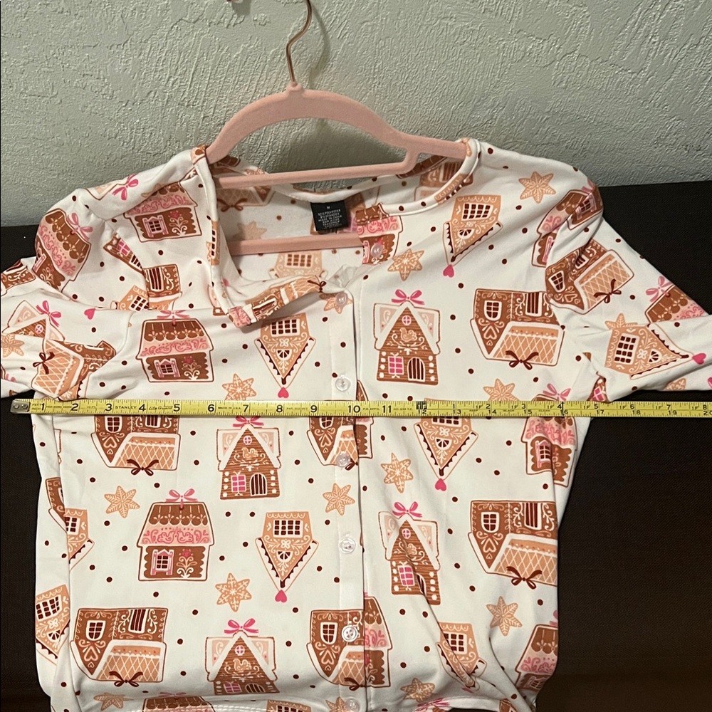 # 0516+ Gingerbread House Pattern Shirt - Brown and Pink - Picture 3 of 5